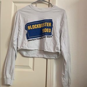White long sleeve cropped tee